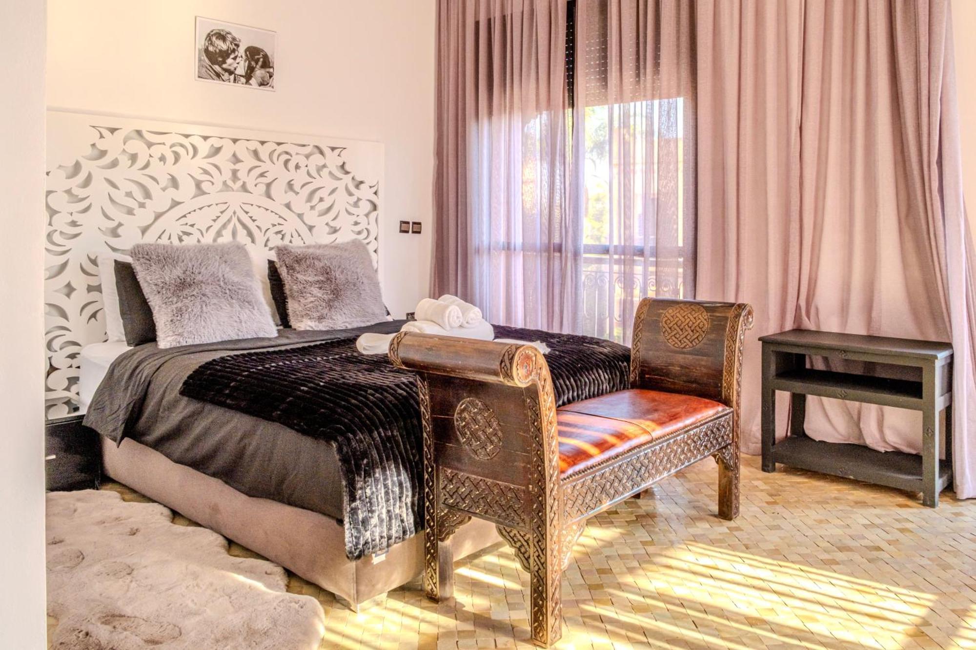 Luxury With Pool, Garden & Gated Security فيلة مراكش